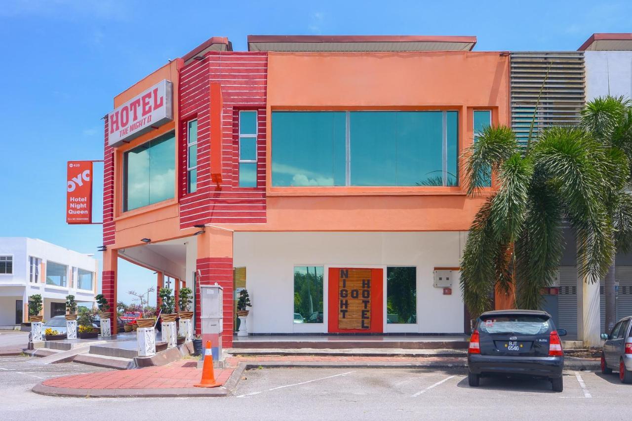 Night Queen Hotel Sepang Exterior photo