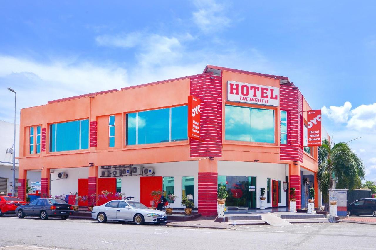 Night Queen Hotel Sepang Exterior photo