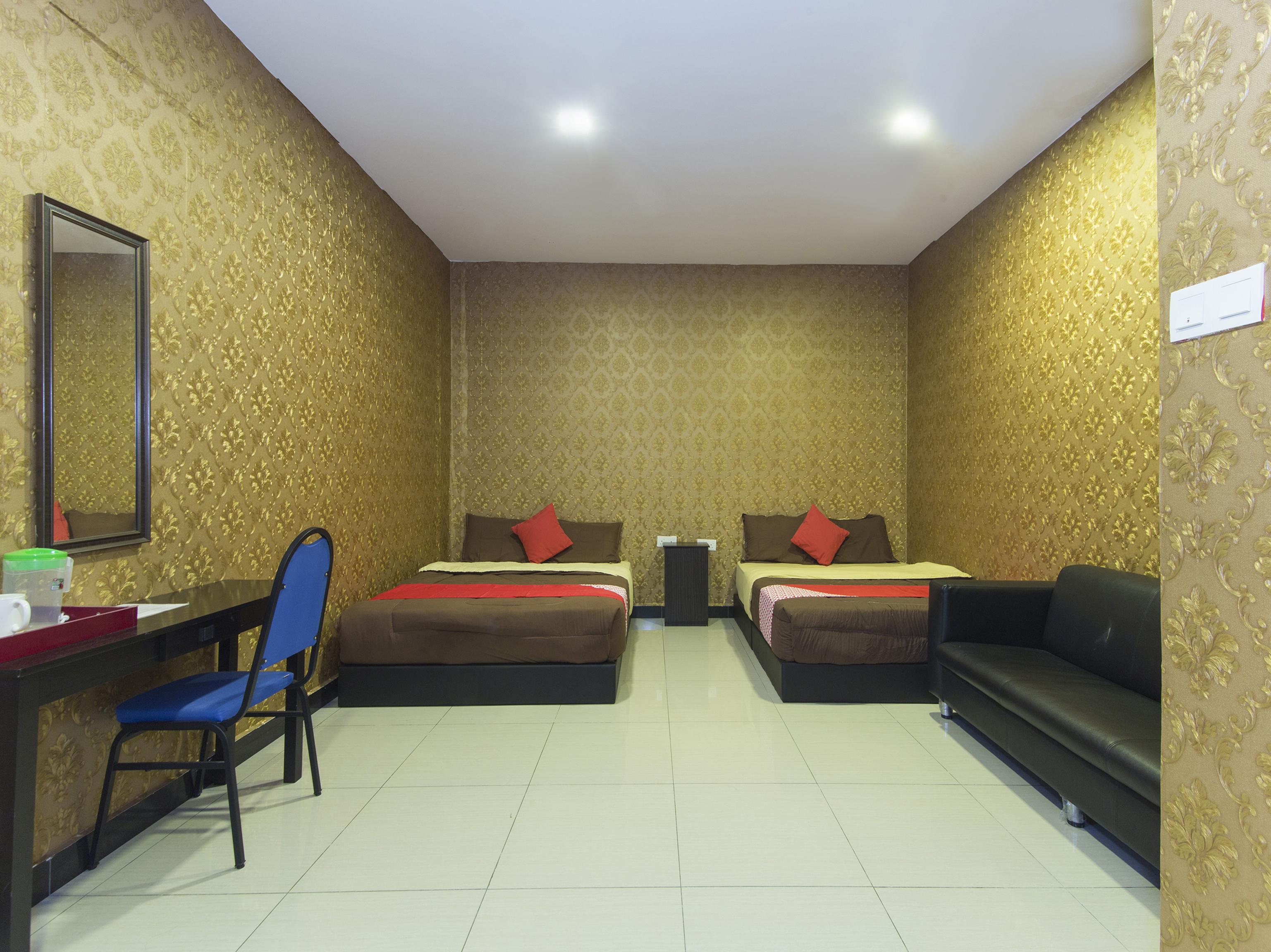 Night Queen Hotel Sepang Exterior photo