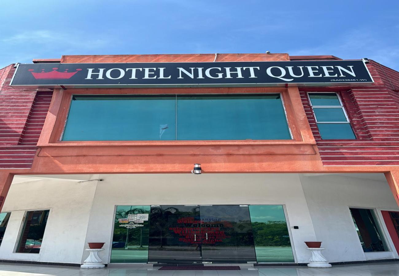 Night Queen Hotel Sepang Exterior photo